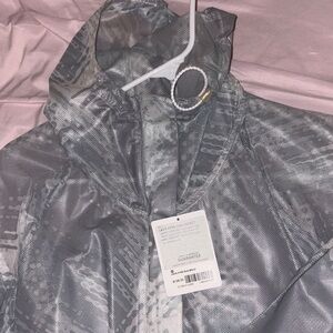 Athleta Gray Patterned Ski Jacket